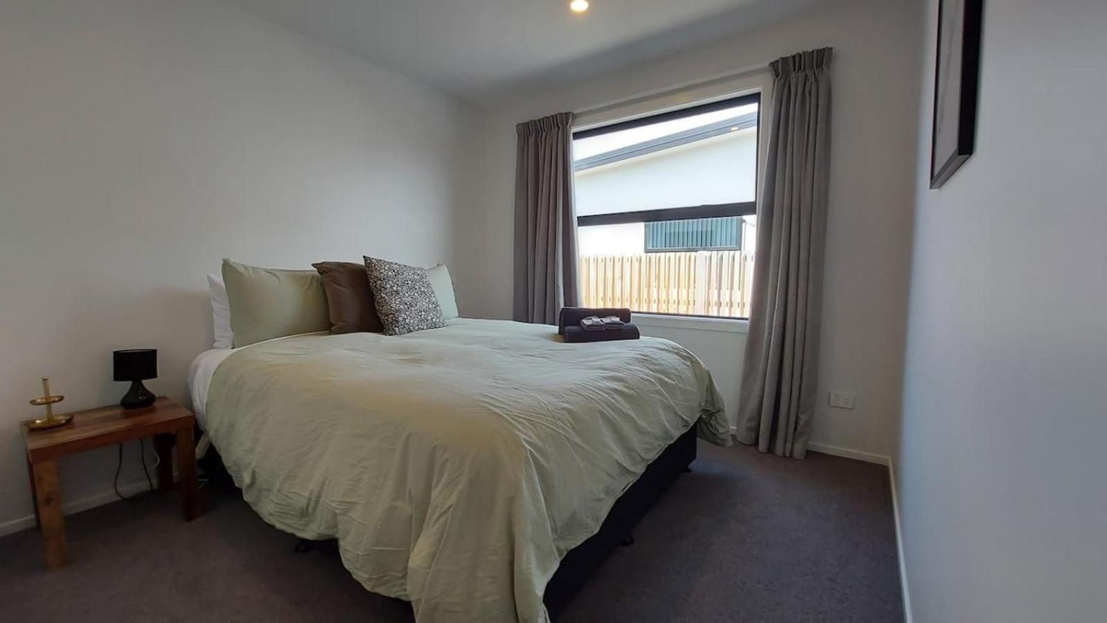 דנידין Sleek Suite By The Sand 2-Bedroom מראה חיצוני תמונה