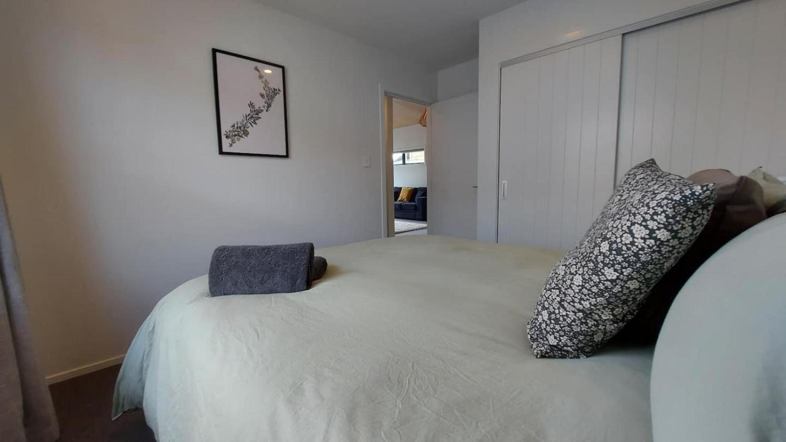 דנידין Sleek Suite By The Sand 2-Bedroom מראה חיצוני תמונה